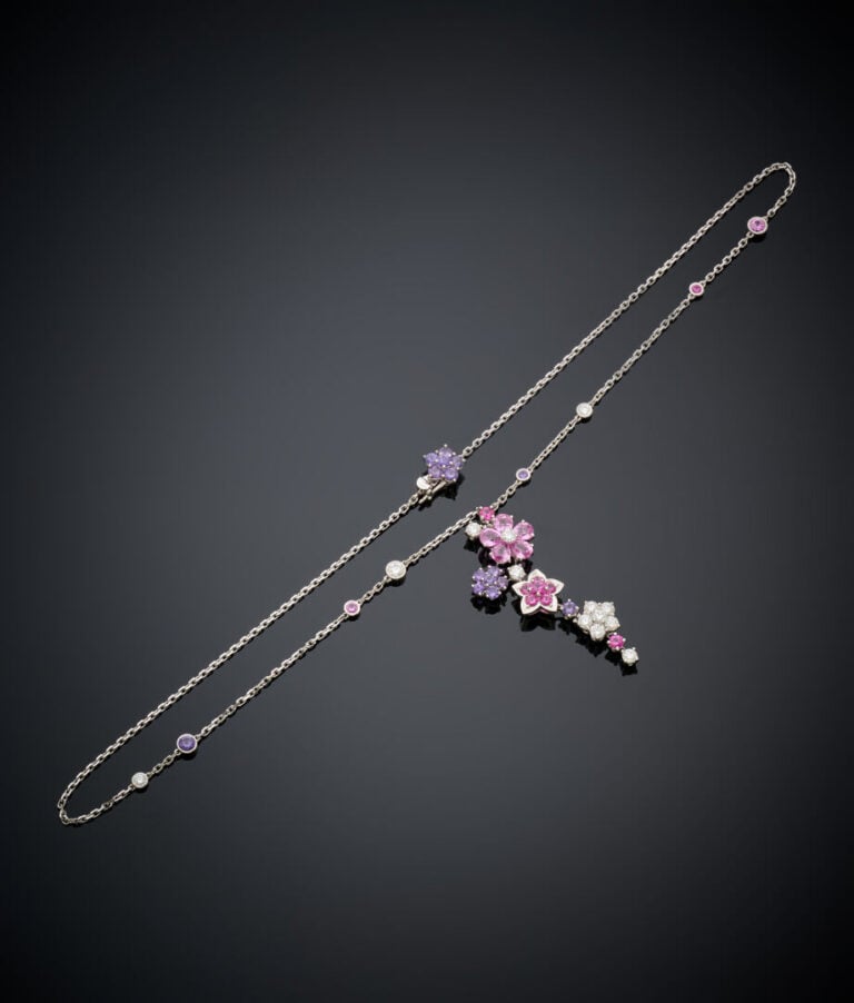 BRACELET articulé en or jaune (750‰) serti d'alignements de diamants taille bri…