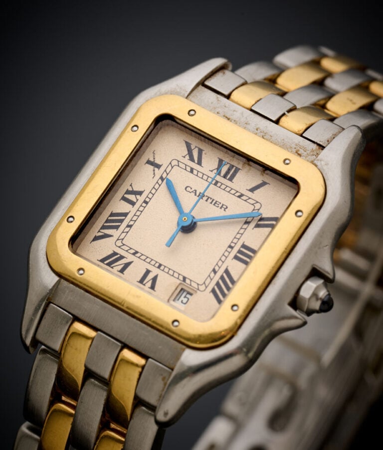 CARTIER - BRACELET MONTRE carrée, modèle "Panthère" en or jaune (750‰) et acier…