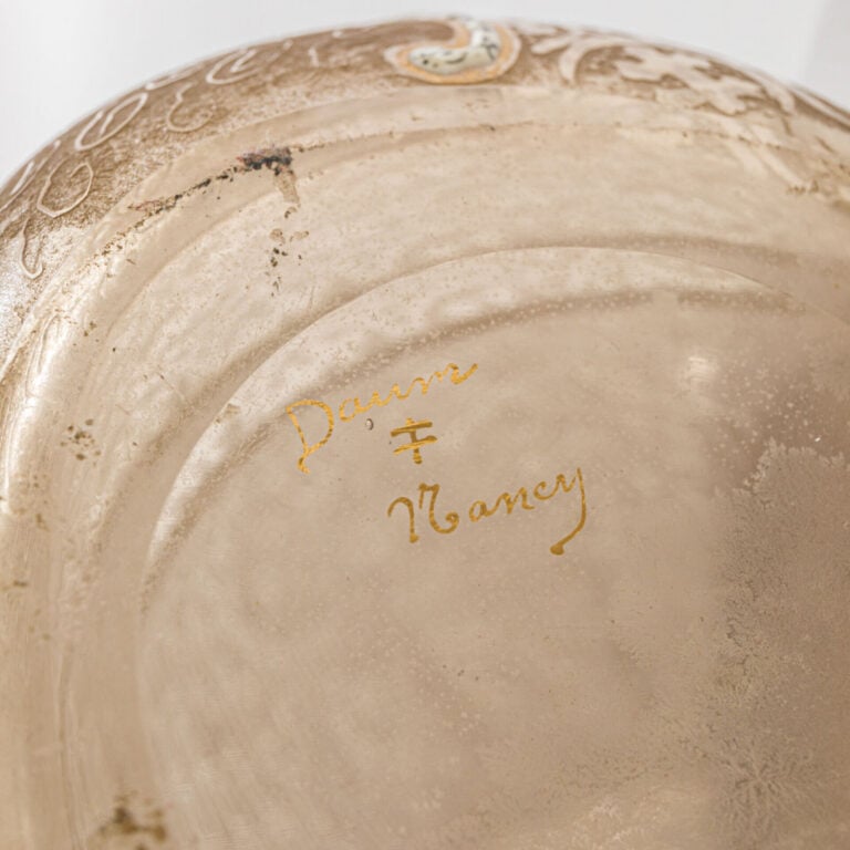 DAUM NANCY - Carafe aux croix de Lorraine - Rare carafe en verre soufflé-moulé…