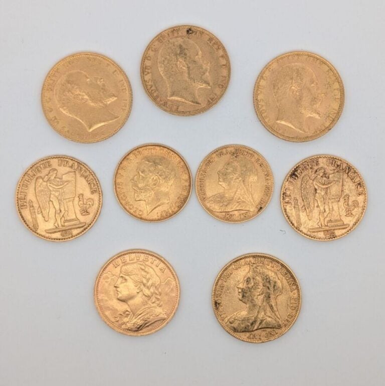 Ensemble de 9 pièces en or comprenant : - - 3 souverains or Edouard VII : 1x190…