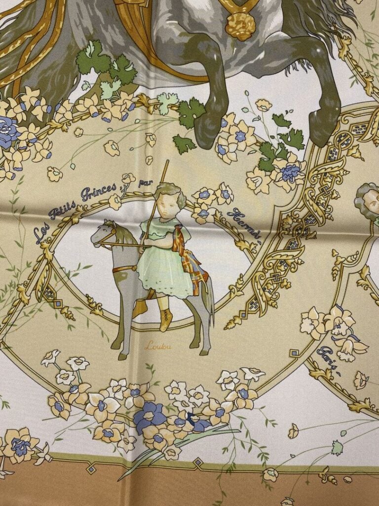 HERMÈS - Carré en twill de soie « Les Petits Princes », modèle par Catherine Ba…