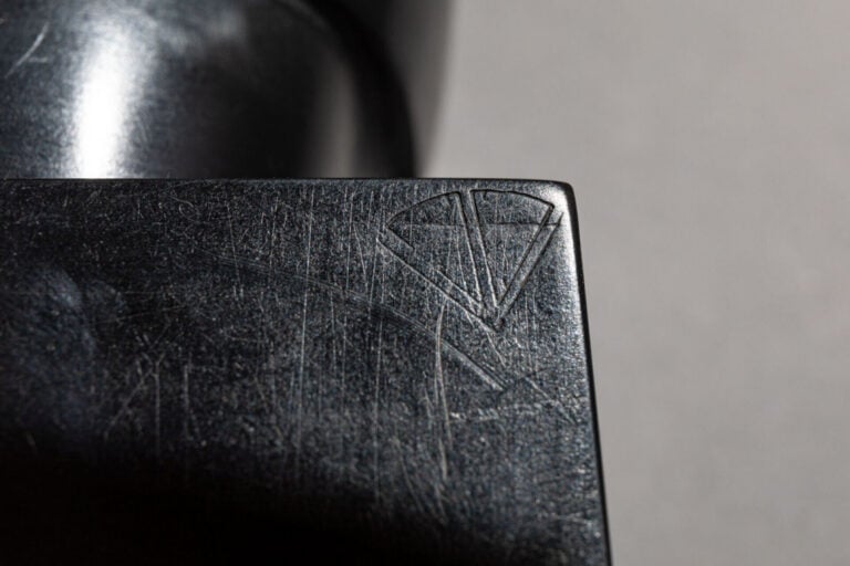 JEAN LAMBERT-RUCKI (1888-1967) D'APRÈS - Confidences - Bronze à patine noire, s…