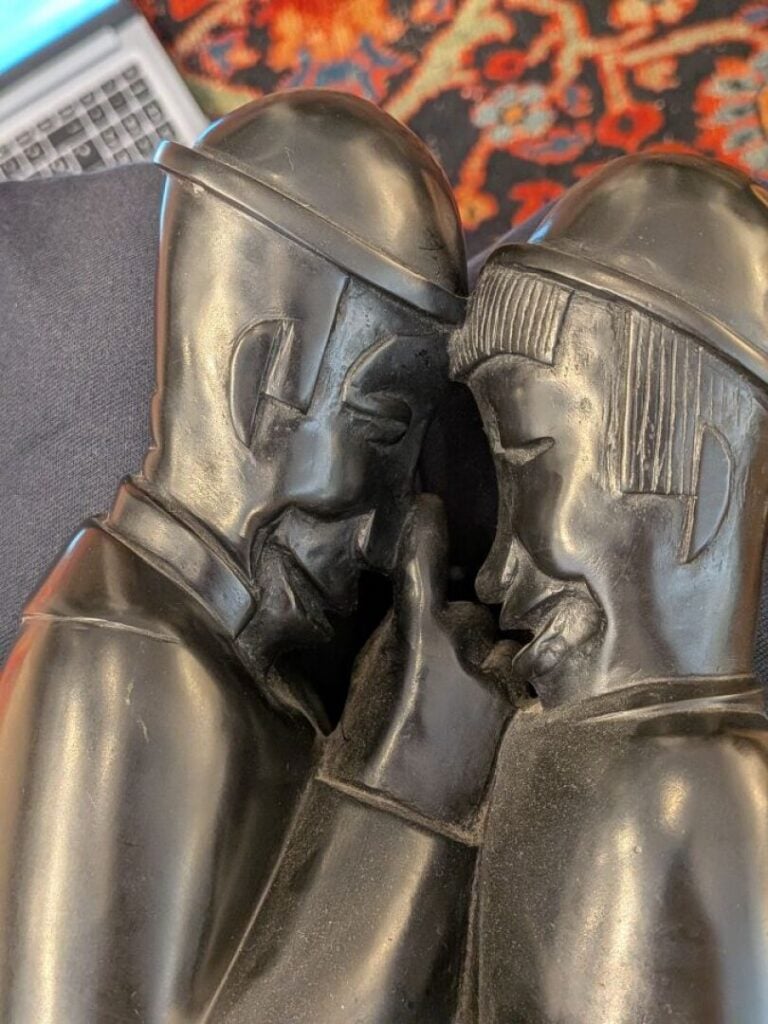 JEAN LAMBERT-RUCKI (1888-1967) D'APRÈS - Confidences - Bronze à patine noire, s…