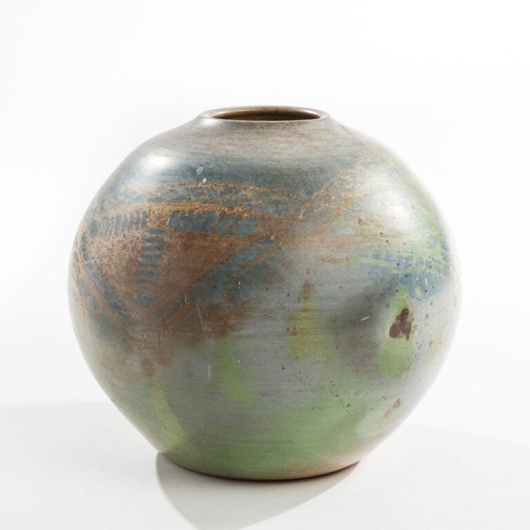 LOUL COMBRES (NÉ EN 1937) - Vase sphérique en terre cuite émaillée à motifs géo…