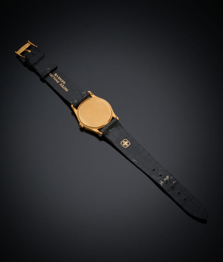 PATEK PHILIPPE - BRACELET MONTRE ronde modèle "Calatrava 3796" en or jaune (750…