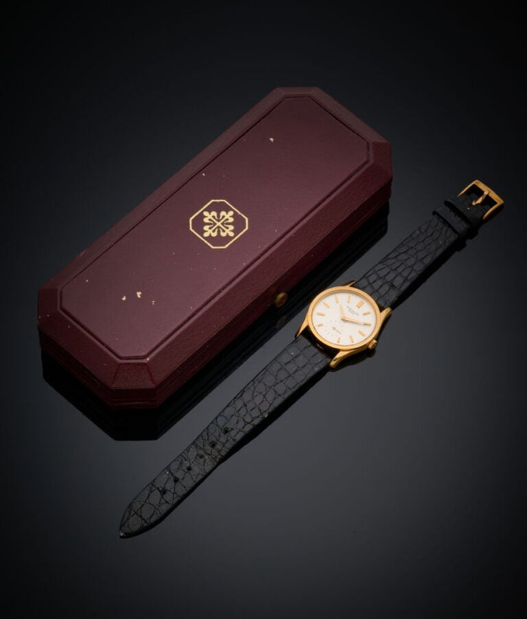 PATEK PHILIPPE - BRACELET MONTRE ronde modèle "Calatrava 3796" en or jaune (750…