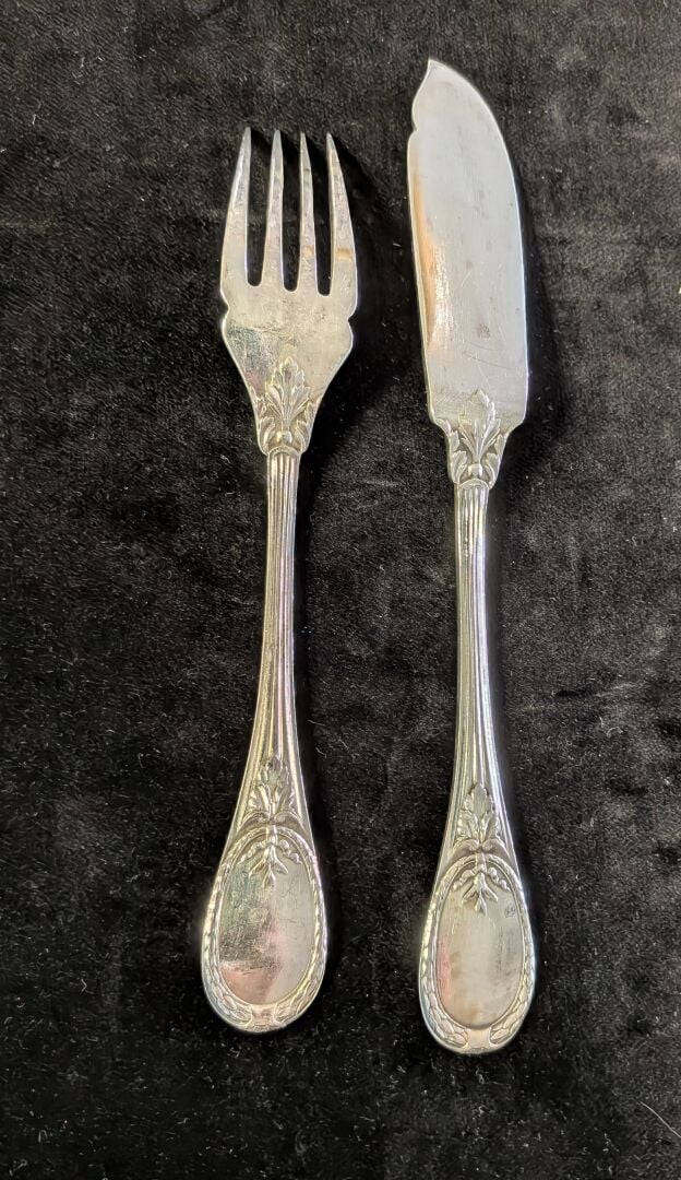 CHRISTOFLE - Partie de ménagère en métal argenté, modèle Marie-Antoinette compr…