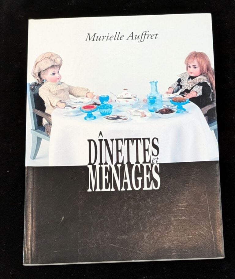Ensemble de livres sur les dinettes et maisons de poupées comprenant notamment…