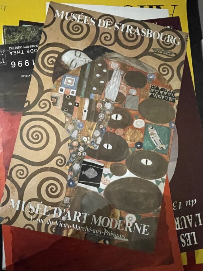 Important lot d'affiches diverses comprenant notamment : "De Braque à Tapies, e…