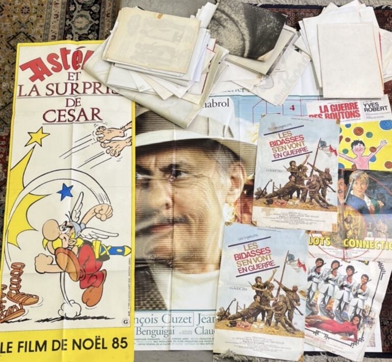 Important lot d'affiches offset de cinéma comprenant notamment - les Charlots e…