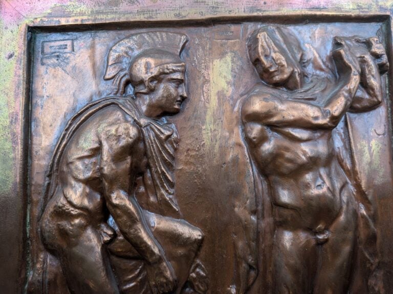 Paire de bas-reliefs en cuivre d'après l'antique, l'un représentant Bélisaire e…