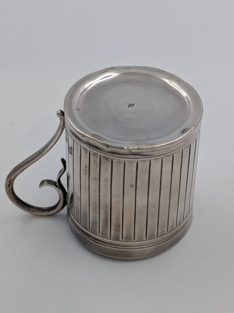 Réunions de deux tasses à café et leur soucoupe en argent (925), poinçons Miner…