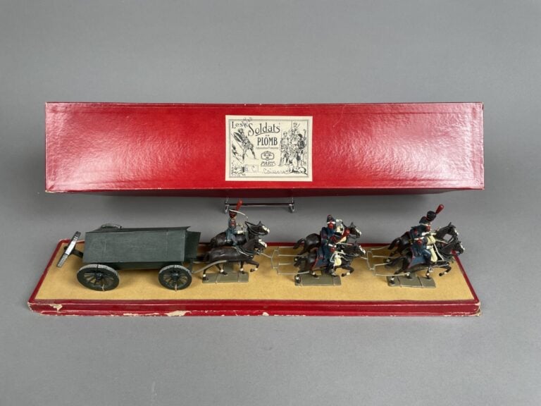 CBG - 1 boîte contenant : - - 1er Empire, train d'artillerie et grand caisson (…